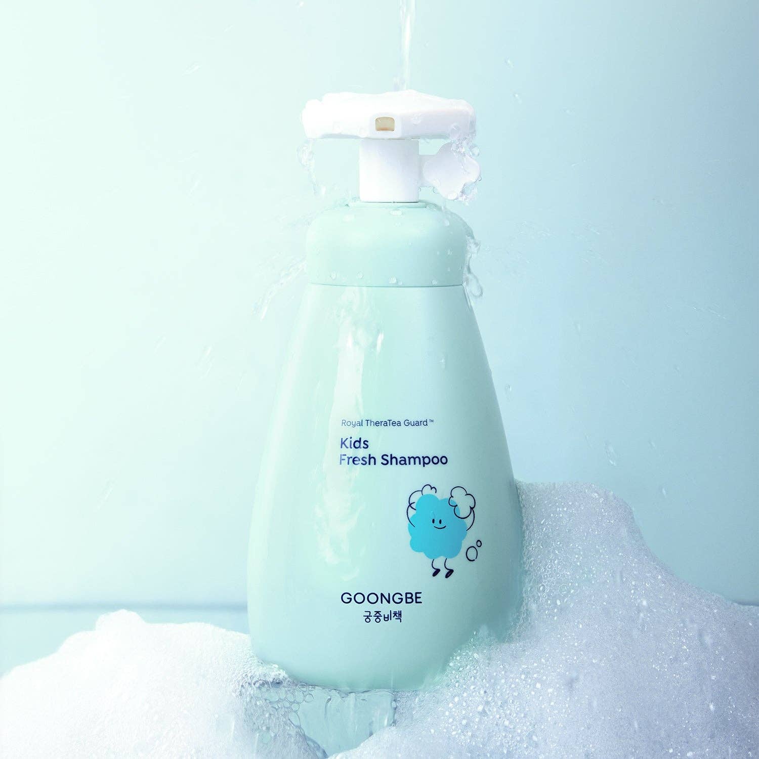 Green shampoo bottle with a white pump labeled 'Kids Fresh Shampoo' by GOONGBE on a light blue background.