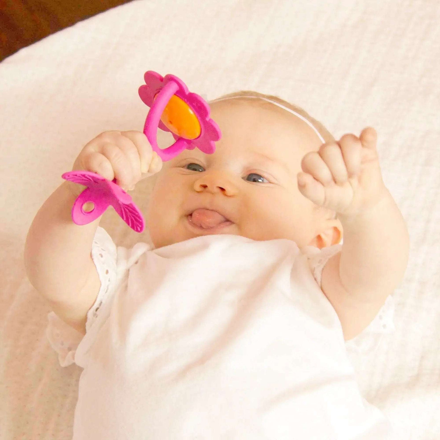Flower Rattle Teether for Baby Oral Development - Umma Bear Shop