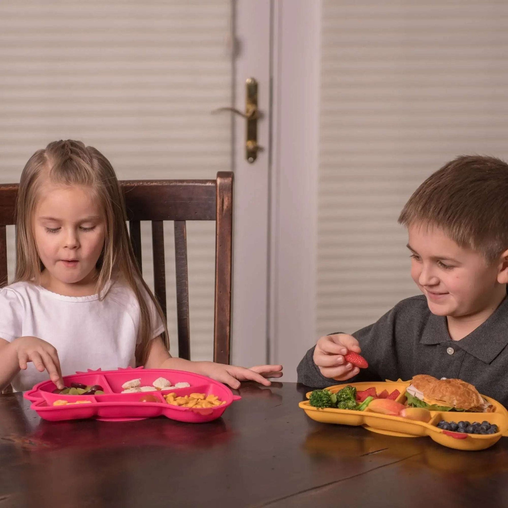 Cute Silicone Suction Divided Plate 